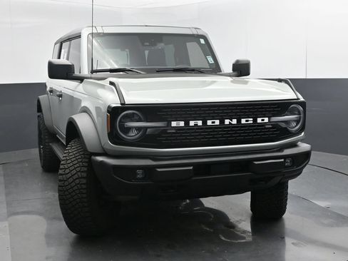 Used 2022 Ford Bronco Wildtrak AWD/4WD image 35