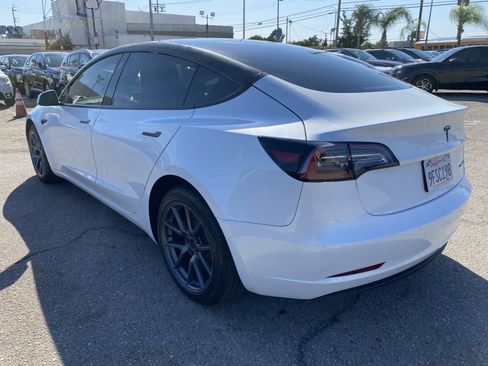 Used 2022 Tesla Model 3 Long Range AWD/4WD image 13