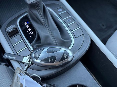 Used 2025 Hyundai Kona SEL image 22