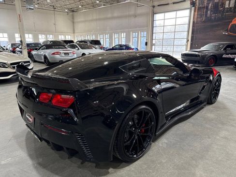 Used 2017 Chevrolet Corvette Grand Sport w/ Grand Sport Heritage Package image 38