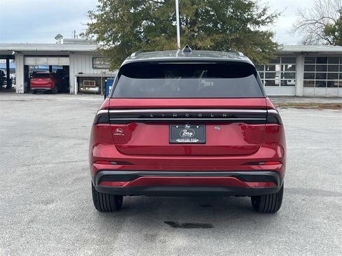 New 2026 Lincoln Nautilus Reserve w/ Jet Appearance Package image 4