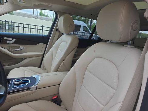 Used 2019 Mercedes-Benz GLC 300 image 16