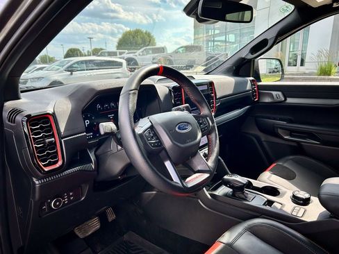 Used 2025 Ford Ranger Raptor AWD/4WD image 9