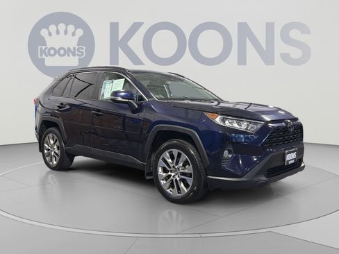 Used 2019 Toyota RAV4 XLE Premium w/ All Weather Liner Package AWD/4WD image 8