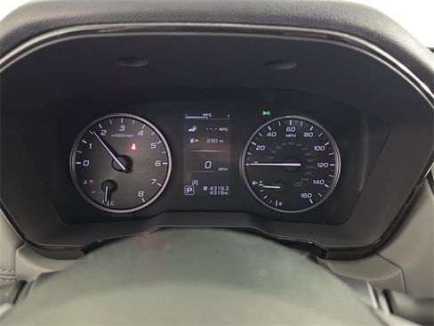 Certified 2025 Subaru Outback Premium image 11