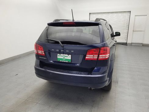 Used 2020 Dodge Journey SE FWD image 7