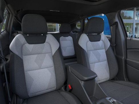 Used 2026 Chevrolet Trax RS w/ Sunroof Package FWD image 16