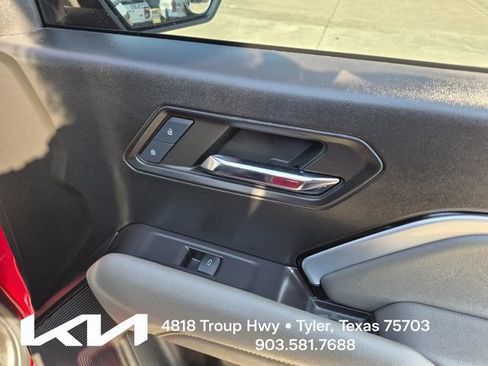 Used 2024 Chevrolet Colorado ZR2 w/ ZR2 Convenience Package III AWD/4WD image 16