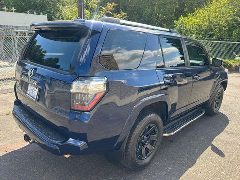 Used 2014 Toyota 4Runner Trail AWD/4WD image 5