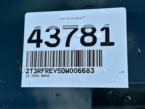 Used 2013 Toyota RAV4 XLE image 4