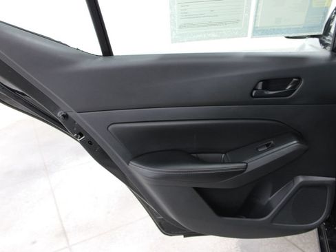 Used 2024 Nissan Altima 2.5 SV FWD image 21