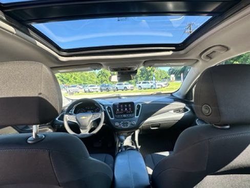 Used 2023 Chevrolet Malibu LT FWD image 24