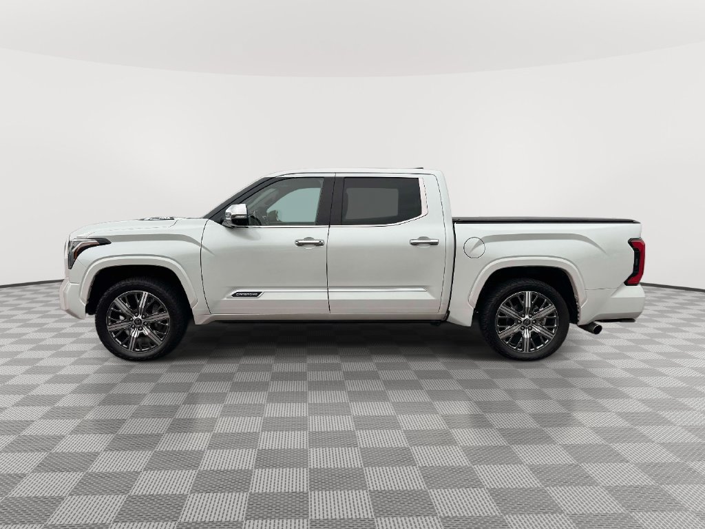Used 2022 Toyota Tundra Capstone AWD/4WD image 4