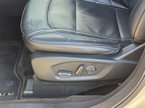 Used 2017 Ford Explorer Platinum image 20