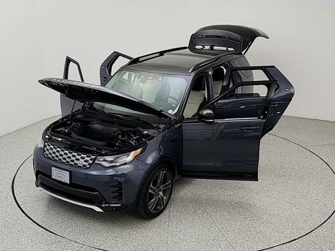 New 2026 Land Rover Discovery Limited Edition AWD/4WD image 41