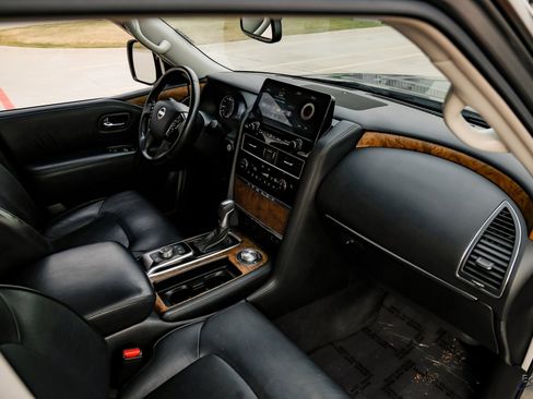 Used 2021 Nissan Armada SL w/ Captain's Chairs Package image 41