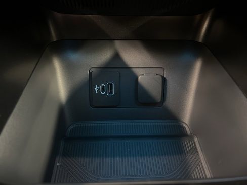 New 2026 Ford Explorer ST-Line w/ ST-Line Street Pack image 16