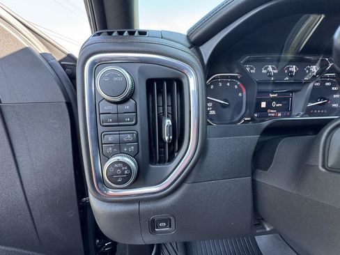 Used 2020 GMC Sierra 1500 AT4 w/ AT4 Premium Package AWD/4WD image 17