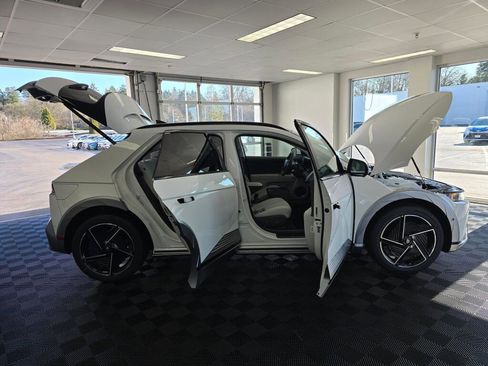 New 2026 Hyundai Ioniq 5 Limited image 18