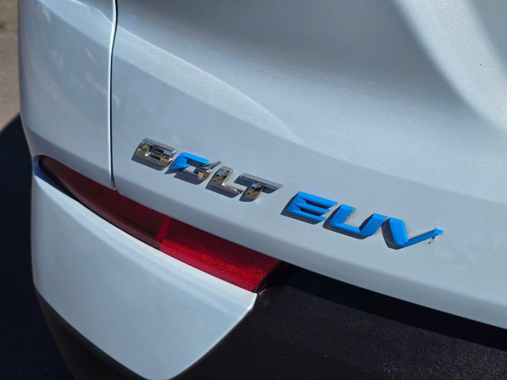 Used 2022 Chevrolet Bolt EUV LT w/ Driver Confidence Package FWD image 13