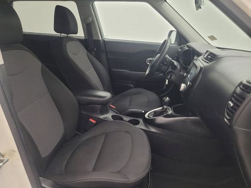 Used 2019 Kia Soul + FWD image 21