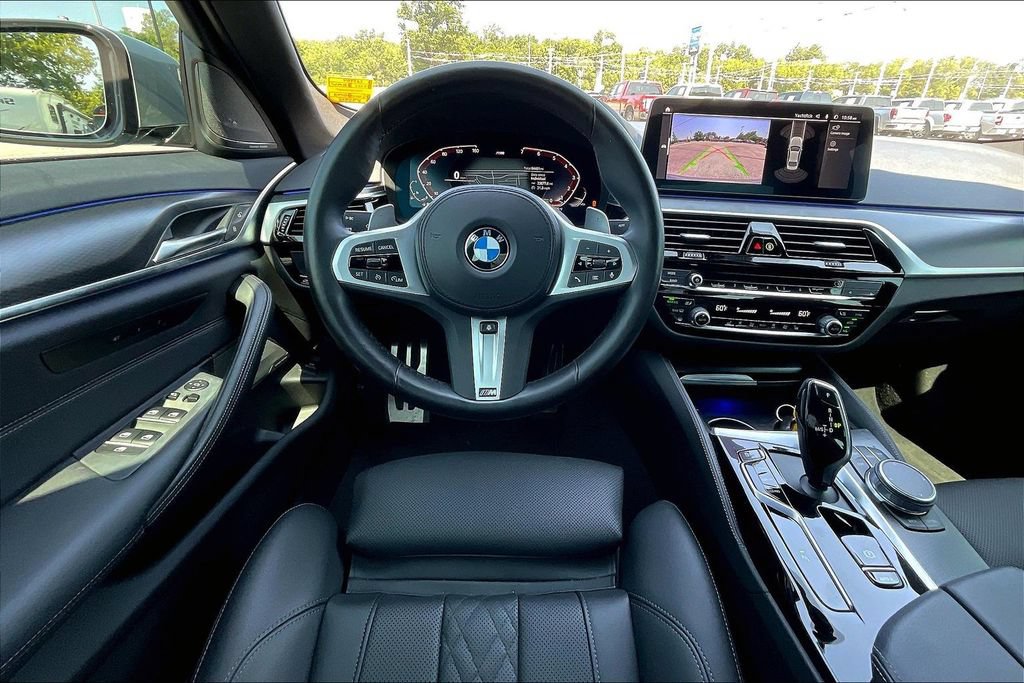 Used 2023 BMW 530i w/ M Sport Package RWD image 7