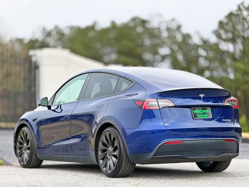 Used 2021 Tesla Model Y Performance image 8