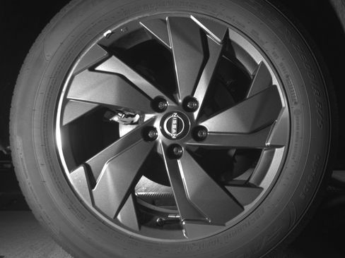 Used 2025 Nissan Rogue SV image 15