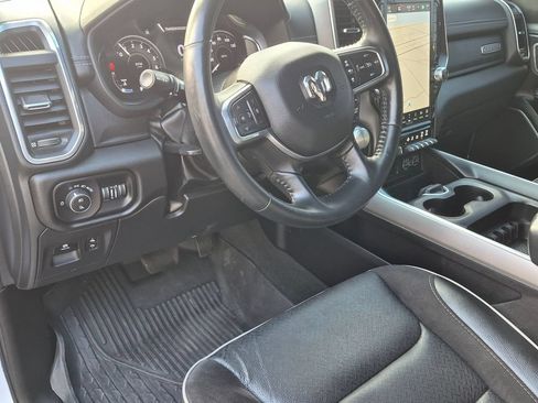 Used 2023 RAM 1500 Laramie AWD/4WD image 10