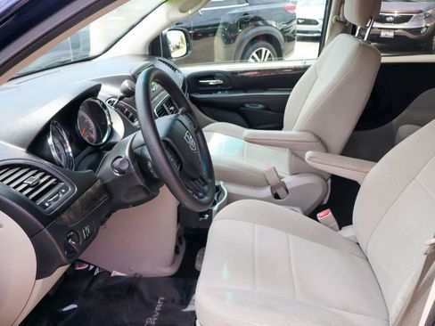 Used 2012 Dodge Grand Caravan SE FWD image 7