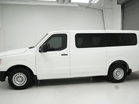 Used 2016 Nissan NV 3500 S w/ Power Package RWD image 5