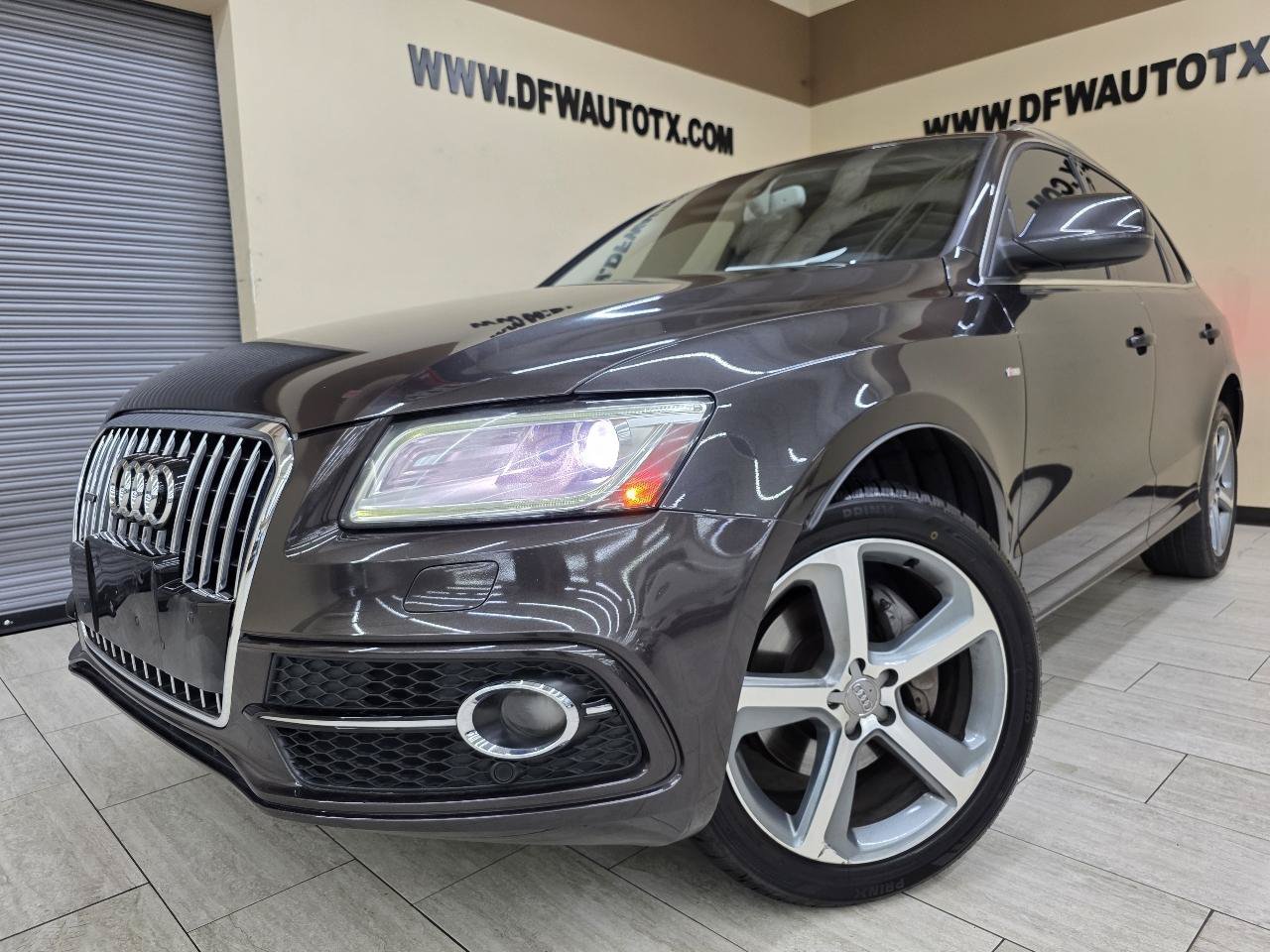 Used 2014 Audi Q5 3.0T Premium Plus AWD/4WD image 1