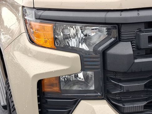 Certified 2022 Chevrolet Silverado 1500 Custom Trail Boss w/ LPO, Dark Essentials Package image 9