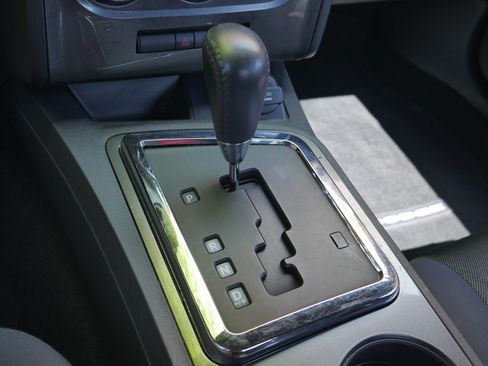 Used 2013 Dodge Challenger SXT RWD image 11