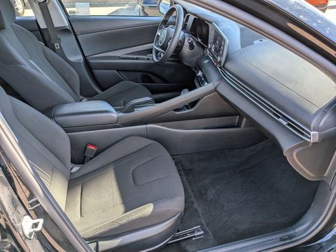 Used 2021 Hyundai Elantra SEL image 20