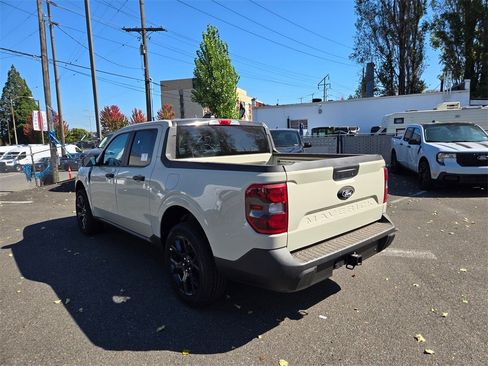 New 2025 Ford Maverick XLT w/ XLT Luxury Package image 7