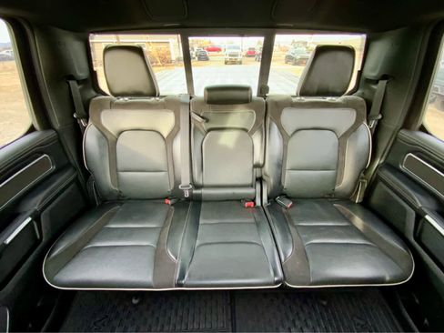 Used 2019 RAM 1500 Laramie image 31