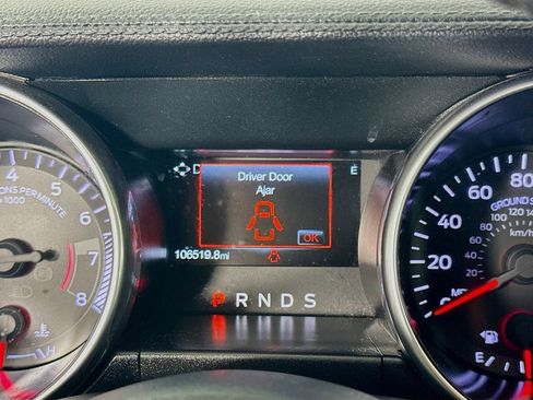 Used 2018 Ford Mustang Coupe RWD image 15