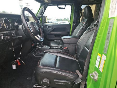 Used 2019 Jeep Wrangler Unlimited Rubicon w/ Uconnect 4C Nav & Sound Group AWD/4WD image 11