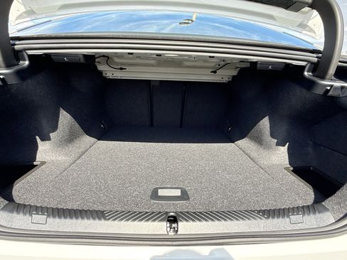 New 2026 BMW i5 eDrive40 image 11