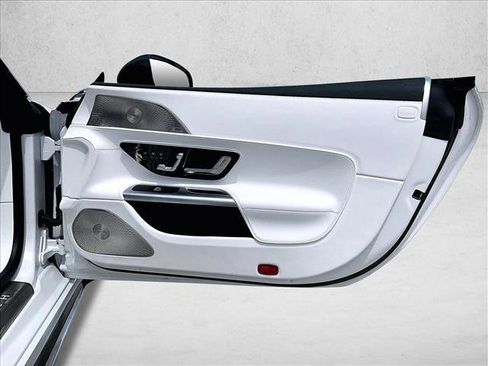 New 2026 Mercedes-Benz Maybach SL 680 image 28