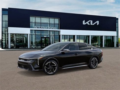 New 2026 Kia K4 GT-Line image 3