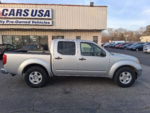 Used 2006 Nissan Frontier SE w/ (P01) Power Pkg image 9
