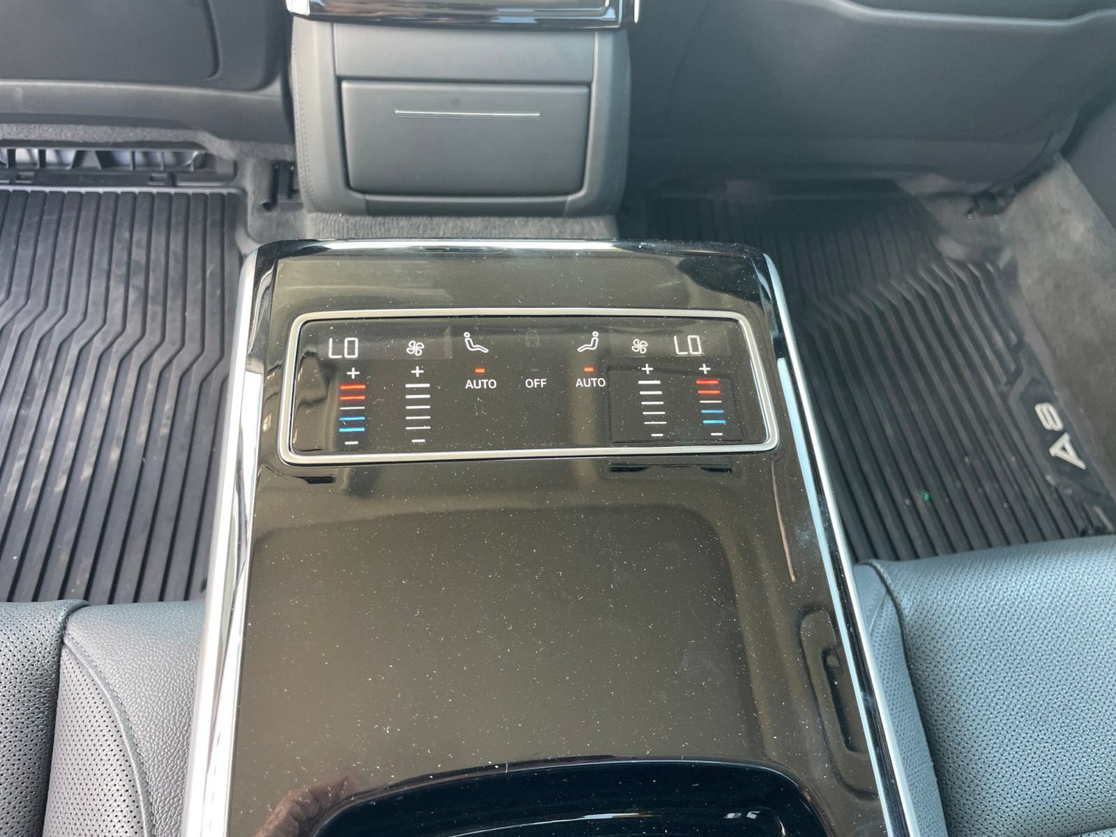 Used 2023 Audi A8 L 3.0T AWD/4WD image 48