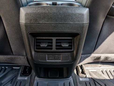 Used 2024 GMC Canyon AT4X w/ AT4X AEV Edition AWD/4WD image 34