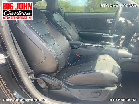 Used 2022 Ford Mustang GT Premium w/ Black Accent Package RWD image 34