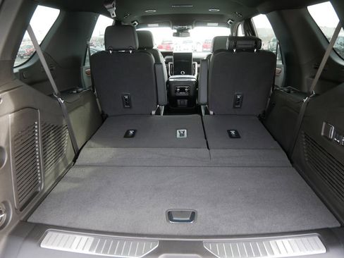 New 2026 GMC Yukon Denali image 4