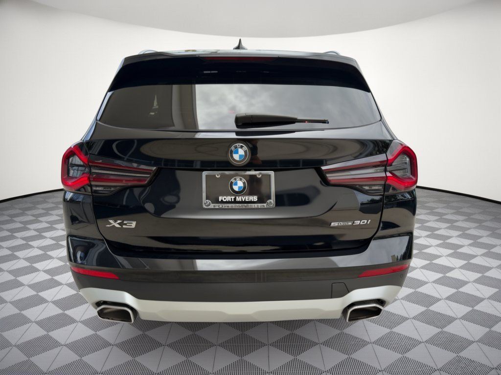 Used 2024 BMW X3 sDrive30i w/ Convenience Package RWD image 11