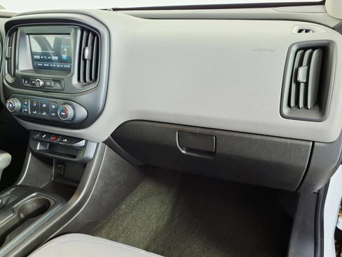 Used 2017 Chevrolet Colorado W/T w/ WT Convenience Package RWD image 7