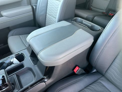 Used 2025 Chevrolet Silverado 1500 ZR2 image 20